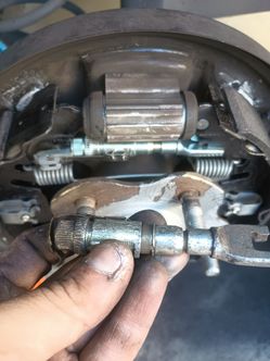 Drum Brake Adjuster Assembly work