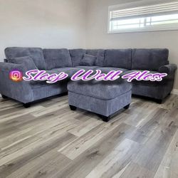 NEW  SECTIONAL SOFA 