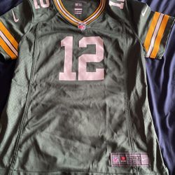 Women’s Medium Packers Jersey