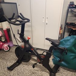 Peloton Bike Plus 2022 – 40 Rides, Ferguson, MO
