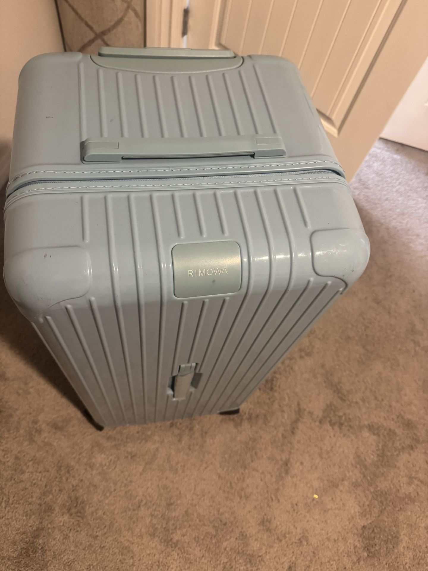 RIMOWA 