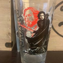 Alamo Drafthouse Mondo Pint Glass Star Wars The Last Jedi Episode 8 Collectible  NEW & NEVER BEEN USED! 