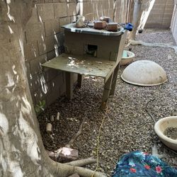 Free Outdoor Cat House 