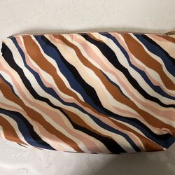 Like New Sonia Kashuk™ Big Makeup Bag.5$
