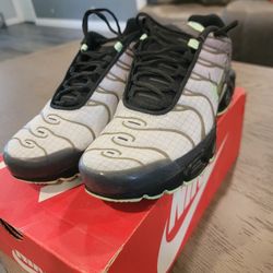 Nike Air Max Plus 8 Mens