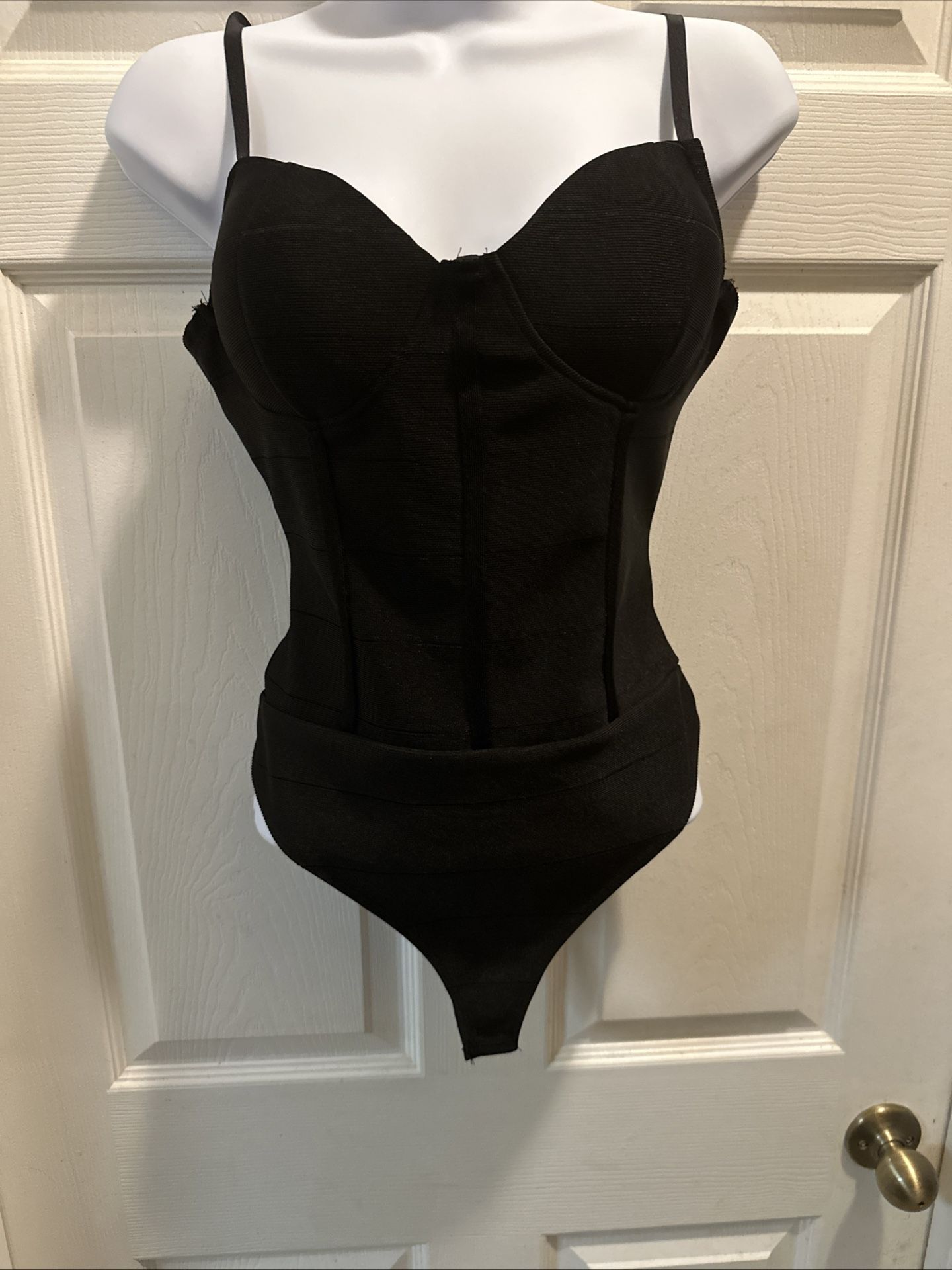 Haute Monde Women's Lace Top/ Black Bodysuit Sz Medium Black corset bodysuit with zipper in the back