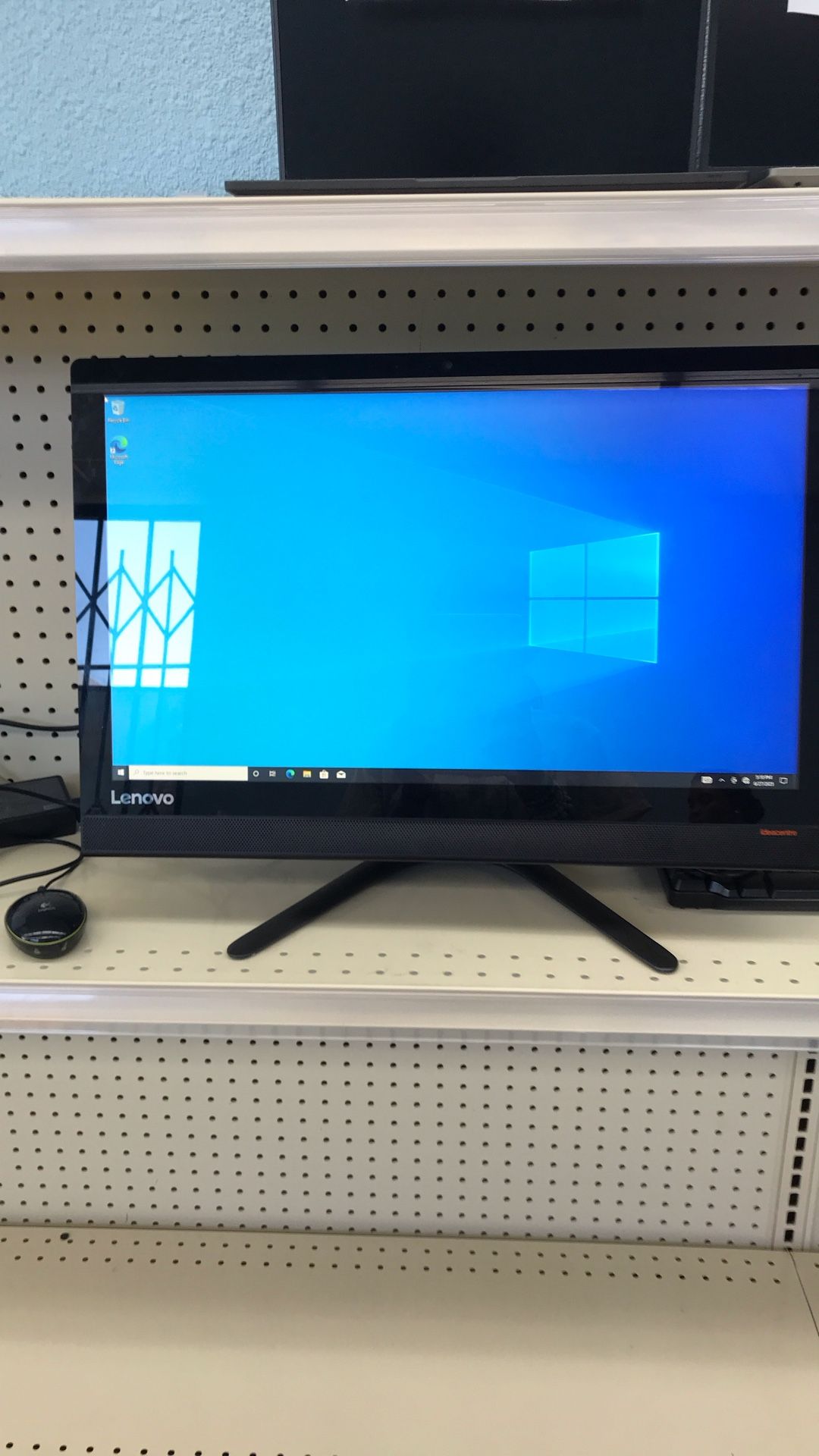 Lenovo Desktop All In One- Touch Screen i3 6100U (contact info removed)