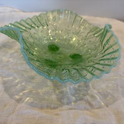 Green Depression Era Glass Dish With Ruffled Edge 