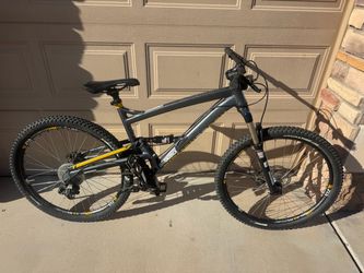 Diamondback Full Suspension Mountain Bike