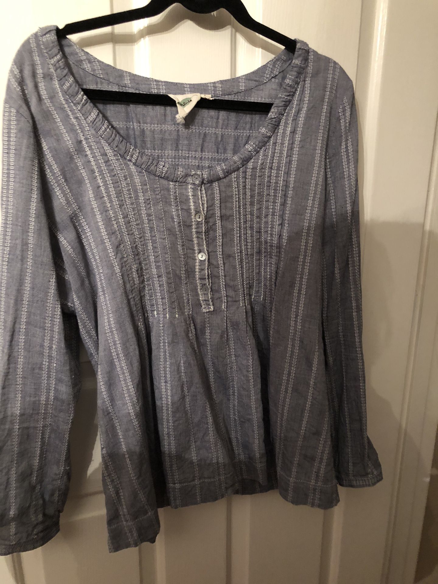 Nurture Blouse . Size Large 