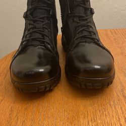 5.11 AT 8 Side Zip Boots Size 9.5