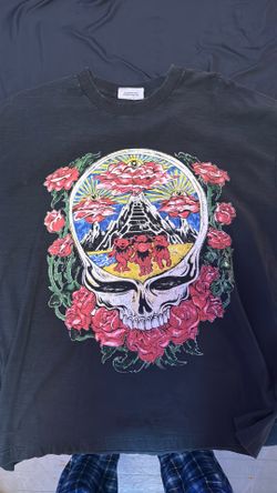 Black graphic tee shirt