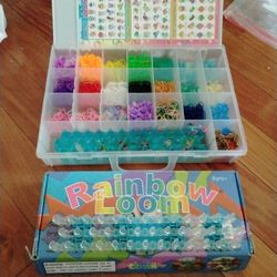 Rainbow Loom Set. Lots Of Bands!!!!! 