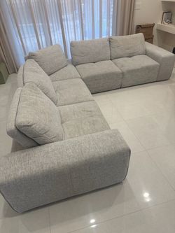 Sectional couch