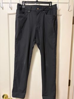 Lululemon Men’s ABC Warpstreme Gray Pants 30W X 28L Slim Tapered Pants