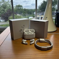  AirPods Pro 2 - Active Noise Cancellation