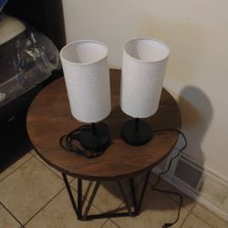 2 Lamps And A Little End Table Light Blubs Not Included 