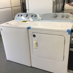 New Scratch And Dent Whirlpool Washer And Dryer Set. 1 year Warranty 