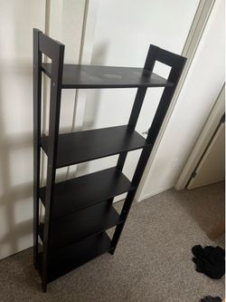 Bookcase / shelves