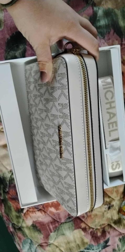 Women's Crossbody Michael Kors Purse
