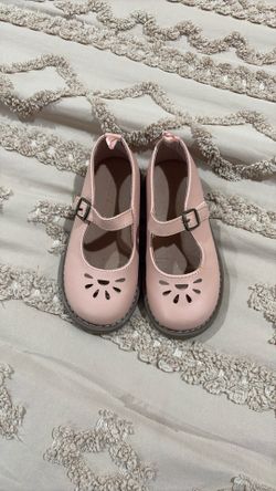 Old Navy Mary Jane Shoes Size 9