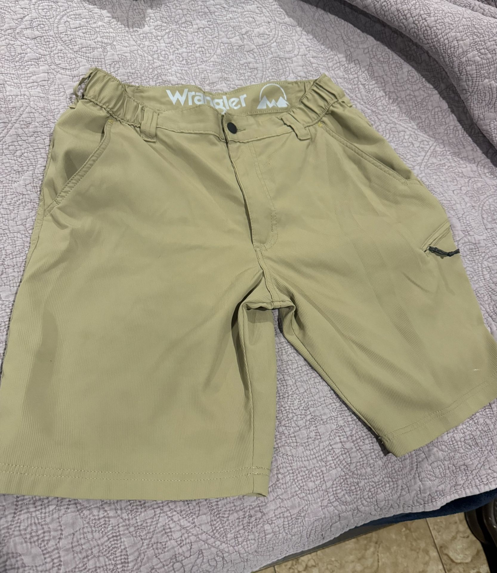 Men’s Wrangler Cargo Shorts