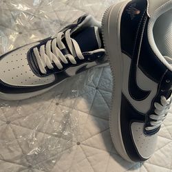 Dodgers shoes size 10