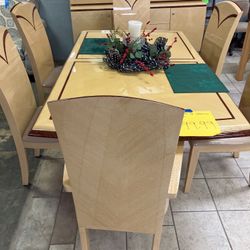 Table With 6 Chairs And Hutch 