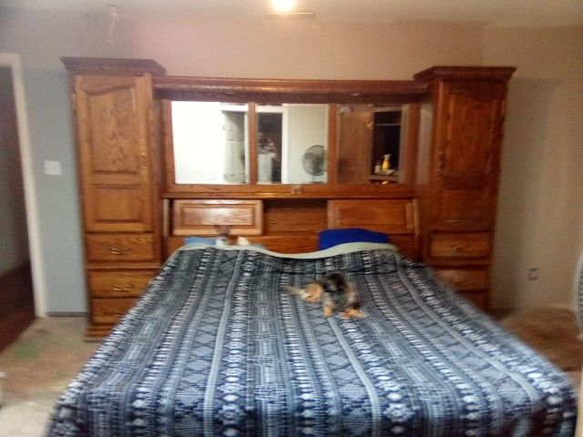 King Size Sleep Number Headboard Bed And Armoire Excellent