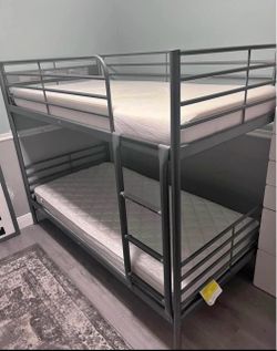 Bunk bed
