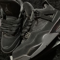 Jordan 4 Black Cats 