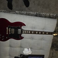 Epiphone SG Special edition.
Beautiful