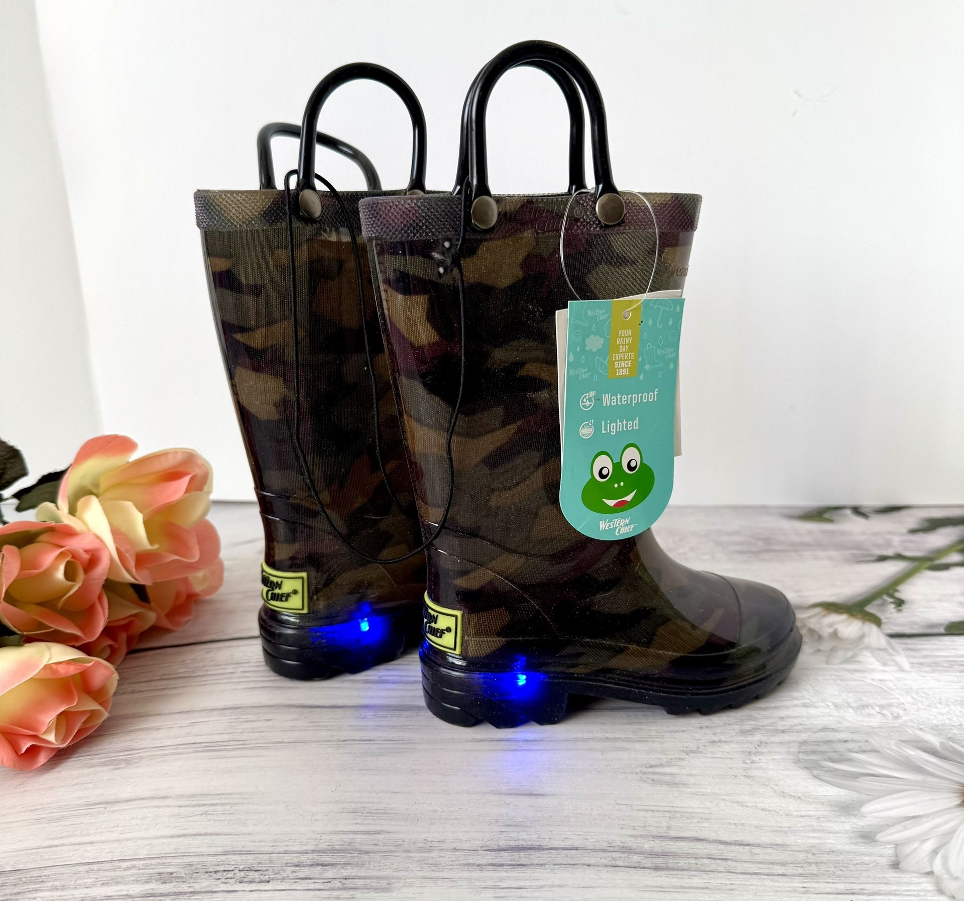 Boys Light Up Rain Boots, Size 6