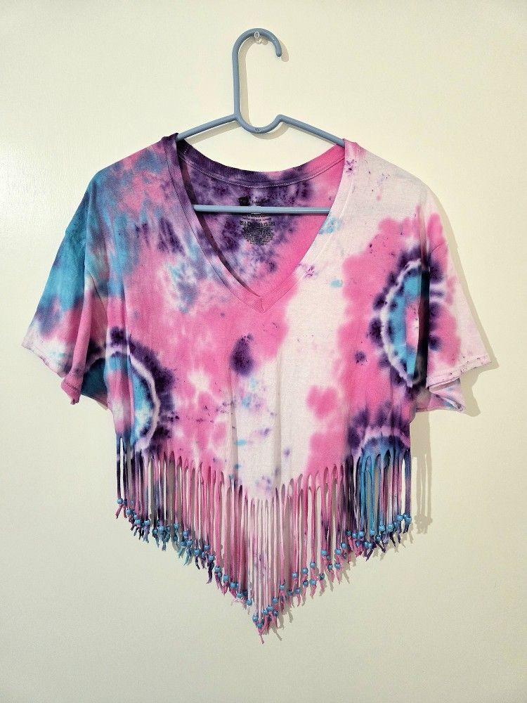 Tie-Dyed T-Shirt w/Beads on Fringe Size Large