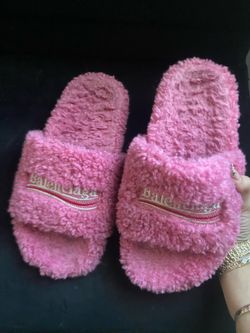 Pink balenciaga slides