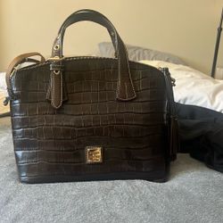Dooney And Bourke Bag 