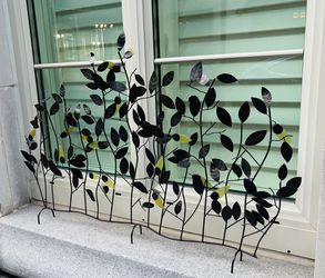 Metal Art - Decorative Leaves Fence