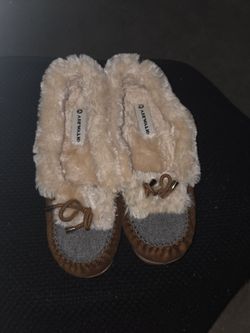 Shoes size 8