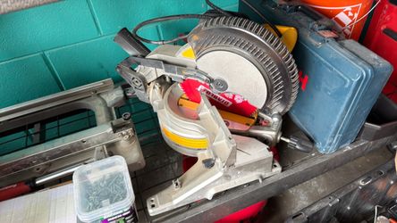 Dewalt tools-used 1 time!