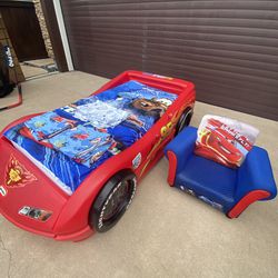 Little Tikes Lightning Mcqueen Bed Set w/ Cars Seat