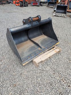 New 60" Excavator Clean Out Bucket
