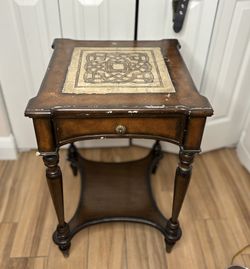 Decorative accent table