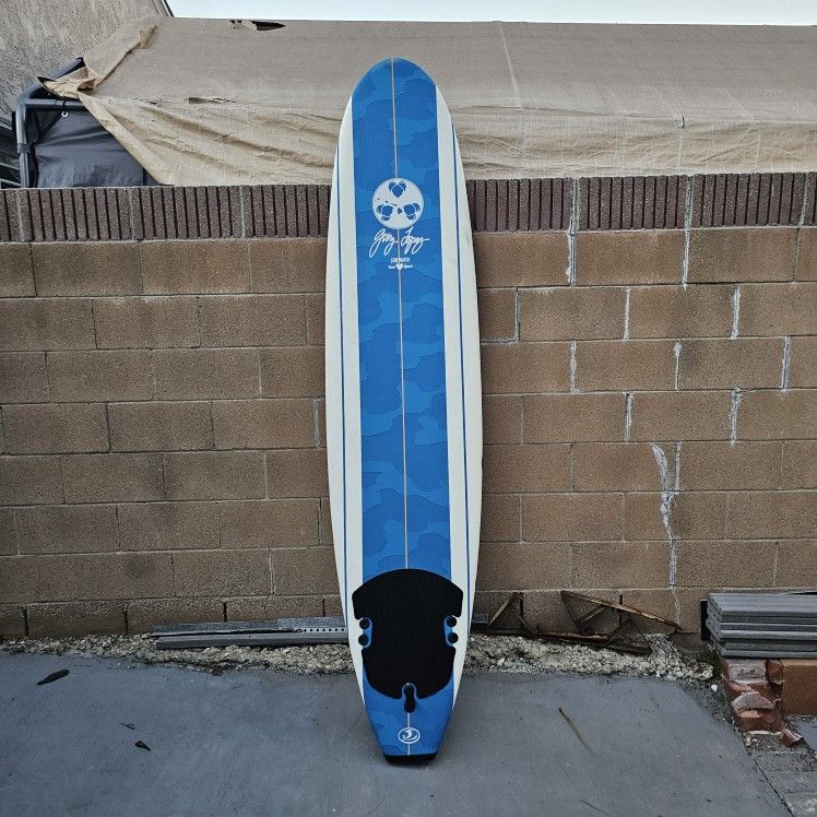 8ft Wavestorm Foam Surfboard With Brand New Leash, Very Good Condition, One Minor nick