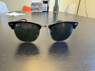 Ray Ban 3016 Clubmaster Sunglasses Black On Gold Color