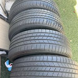 225/65/17 Used Michelin tires