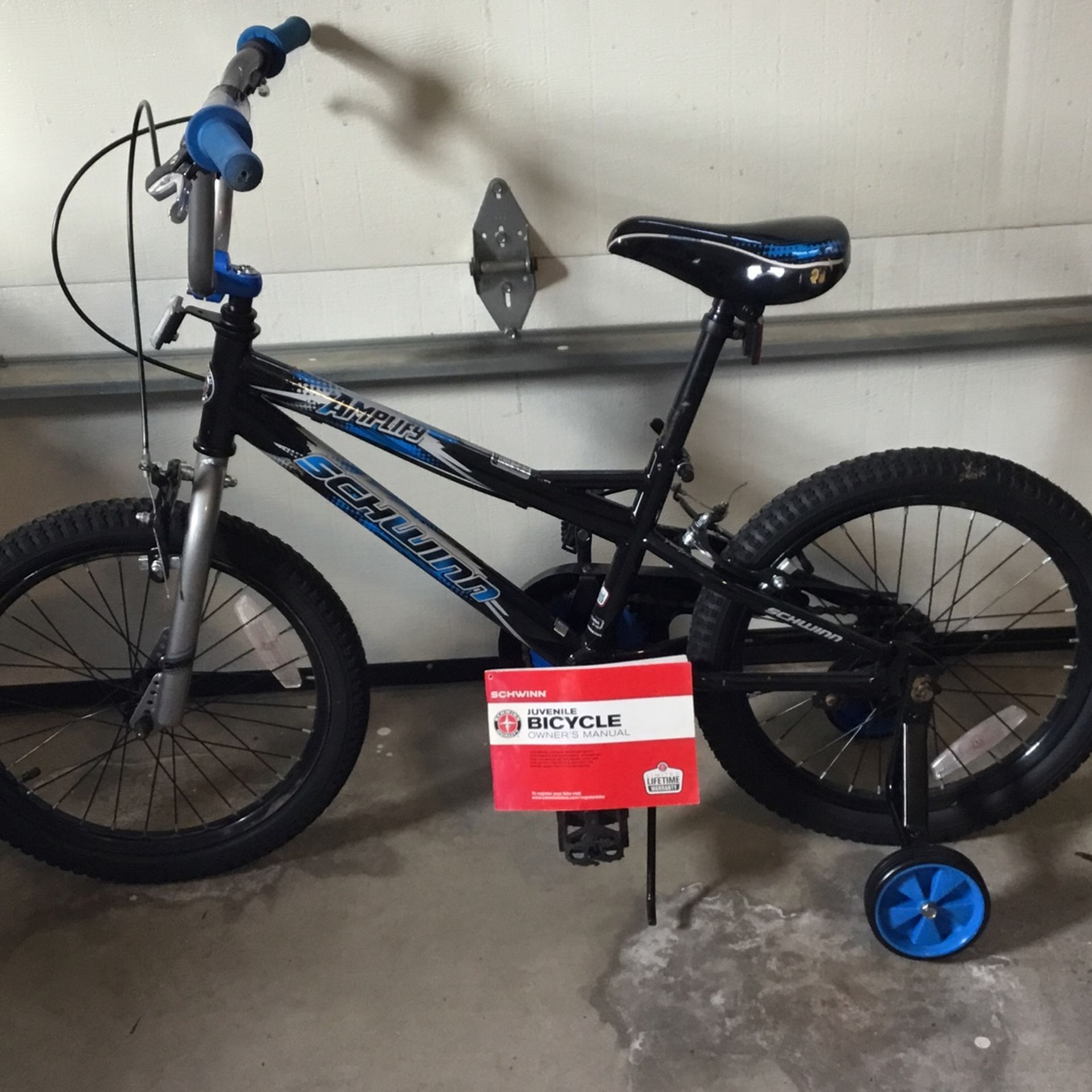schwinn juvenile bicycle Grit Push Steer and Ride Kids Bike, Boys Beginner Bicycle, 12-Inch Wheels, with Training Wheels, Parent Push Handle, Water Bottle and Holder, Orange/Black : Childrens Bicycles : Sports & Learning to ride is nothing but feel Schwinn - Firehawk Bicycle