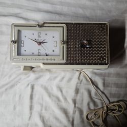 Bulova Vintage Radio