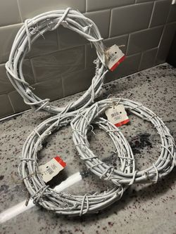 Set Of 3 White Wreaths