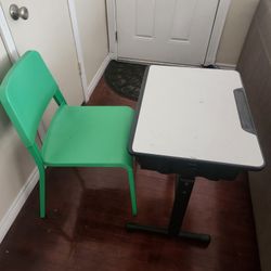 Kids Desk And Chair