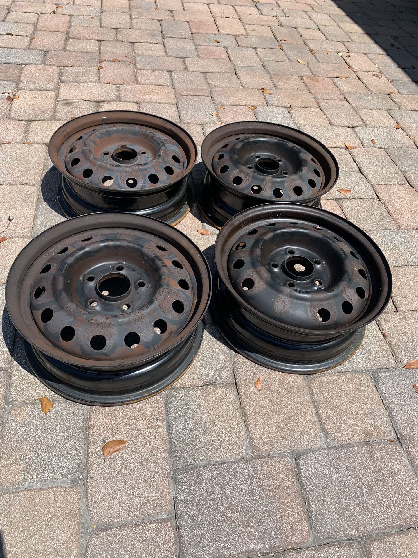 4 Rims R15 for Kia Hyundai and other cars